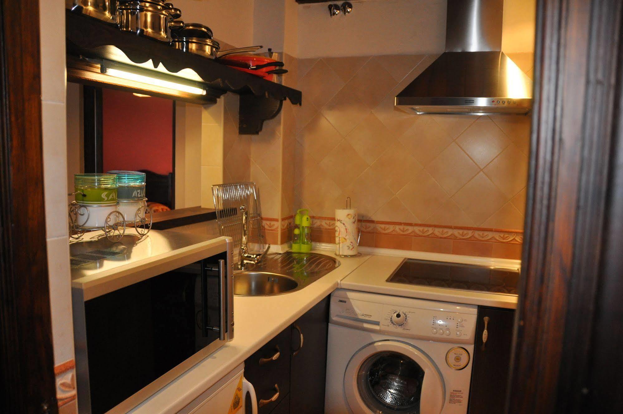 Apartamentos El Mirador Del Soto Sotoserrano Dış mekan fotoğraf